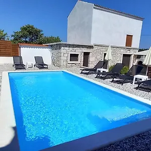 Latin Ferienhaus